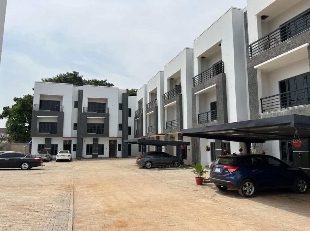 Mabushi Apartment outside view